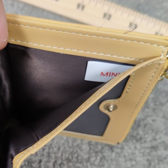 Miniso Women's Bi Fold Wallet Beige Snap Button Closure Elegant Minimalist Style - Picture 3 of 6